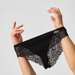 Brazilian Slips mit Spitze lace romance aus Bio-Baumwolle